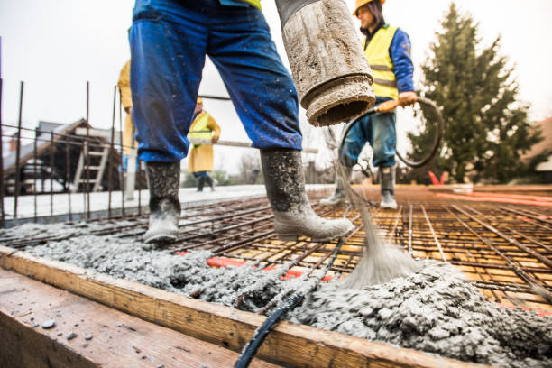 Best Best Concrete Contractor  in Greentown, IN